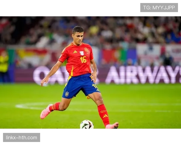 欧洲杯球员童年经历与成长轨迹备受关注