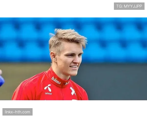 德容vs马丁·厄德高 中场创造力差距在哪